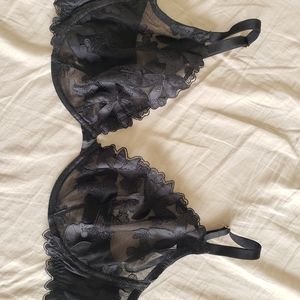 Victoria's Secret Lacey Lingerie Bra New